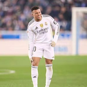 开云登录入口-姆巴佩加盟皇马引争议，战术适配与更衣室问题成隐患|基利安·姆巴佩|欧冠|维尼修斯|皇家马德里|阿隆索_新浪新闻