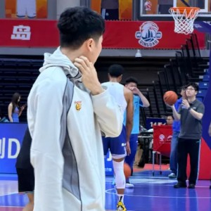 开云体育平台-广东队记：张皓嘉膝盖发炎，将缺席对阵青岛的比赛