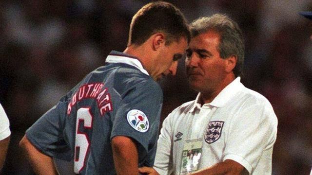 skynews-terry-venables-gareth-southgate_6373036.jpg